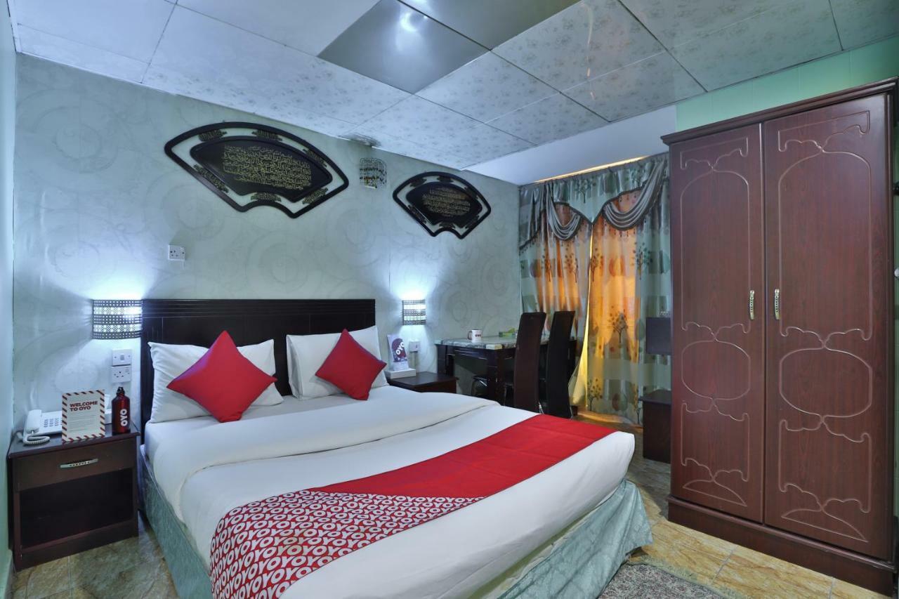 Oyo 261 Remas Hotel Apartment Дубай Экстерьер фото