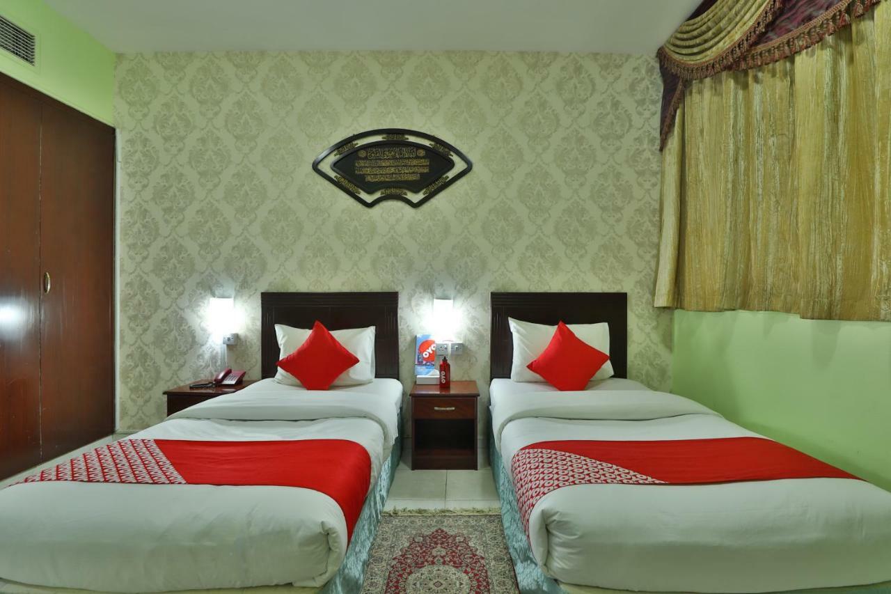 Oyo 261 Remas Hotel Apartment Дубай Экстерьер фото