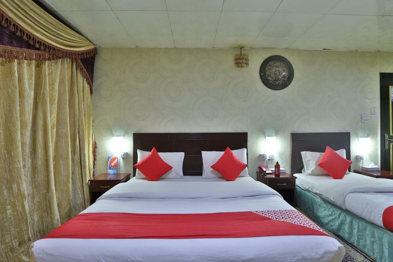 Oyo 261 Remas Hotel Apartment Дубай Экстерьер фото