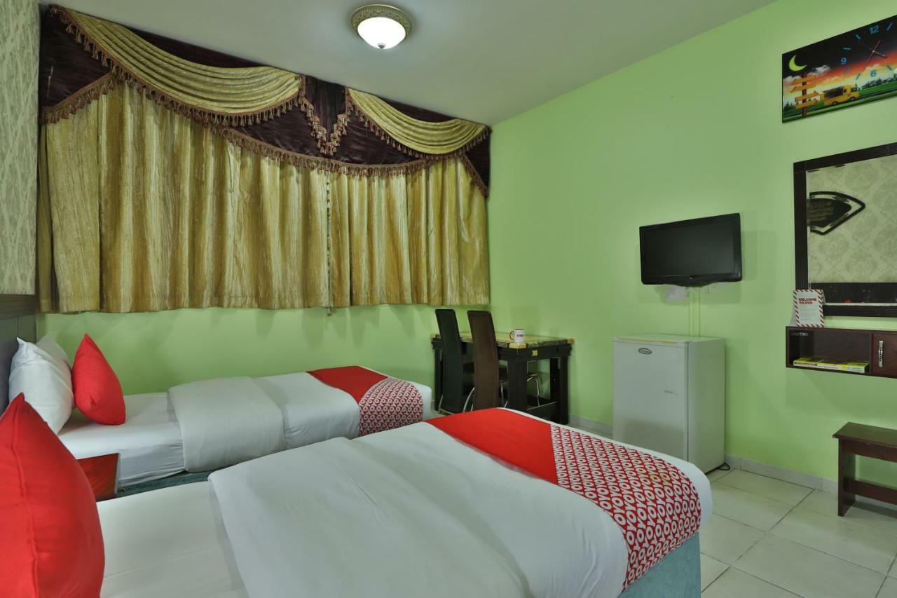 Oyo 261 Remas Hotel Apartment Дубай Экстерьер фото